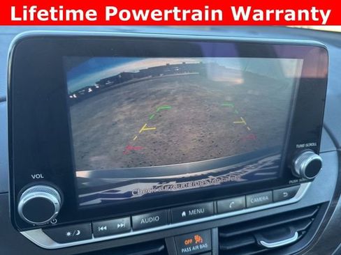 Used 2024 Nissan Altima 2.5 SV image 13