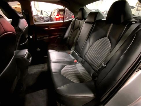 Used 2023 Toyota Camry SE image 21