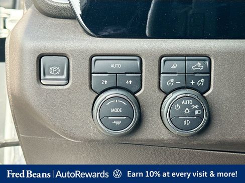 Used 2022 Chevrolet Silverado 1500 LTZ AWD/4WD image 14
