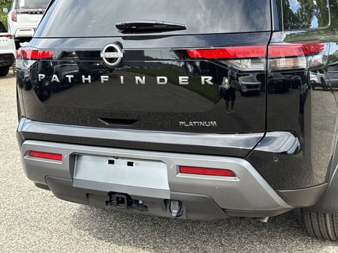 New 2026 Nissan Pathfinder Platinum FWD image 27