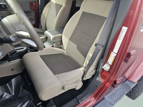 Used 2010 Jeep Wrangler Unlimited Sahara w/ Dual Top Group AWD/4WD image 6