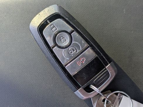 Used 2022 Ford Bronco Wildtrak image 30