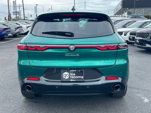 Used 2024 Alfa Romeo Tonale Ti w/ Premium Interior Package AWD/4WD image 6