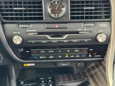 Used 2021 Lexus RX 350L Luxury w/ Accessory Package image 28