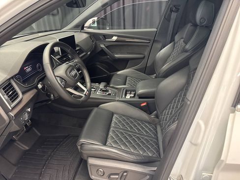 Used 2018 Audi SQ5 Prestige w/ Prestige Package AWD/4WD image 16