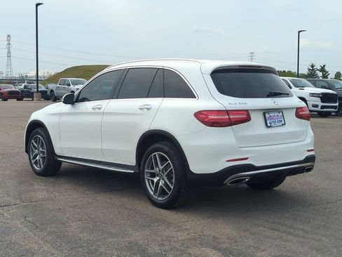 Used 2019 Mercedes-Benz GLC 300 4MATIC image 5
