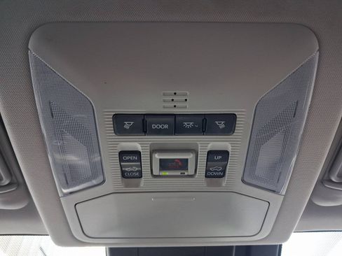 Used 2020 Toyota RAV4 XLE w/ Convenience Package AWD/4WD image 28