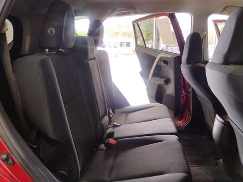 Used 2015 Toyota RAV4 LE FWD image 75