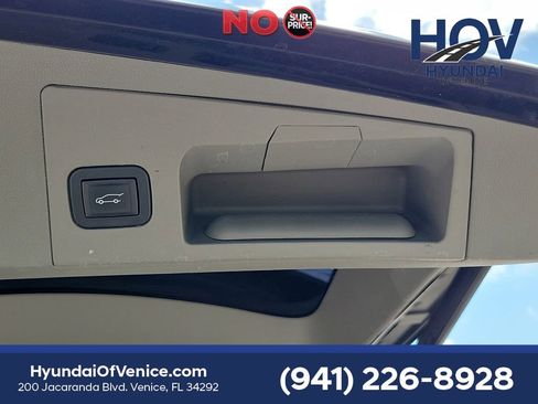 Used 2019 Cadillac XT5 Luxury FWD image 14