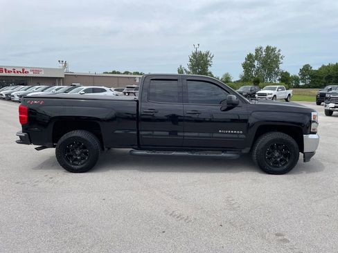 Used 2018 Chevrolet Silverado 1500 LT w/ All Star Edition AWD/4WD image 9