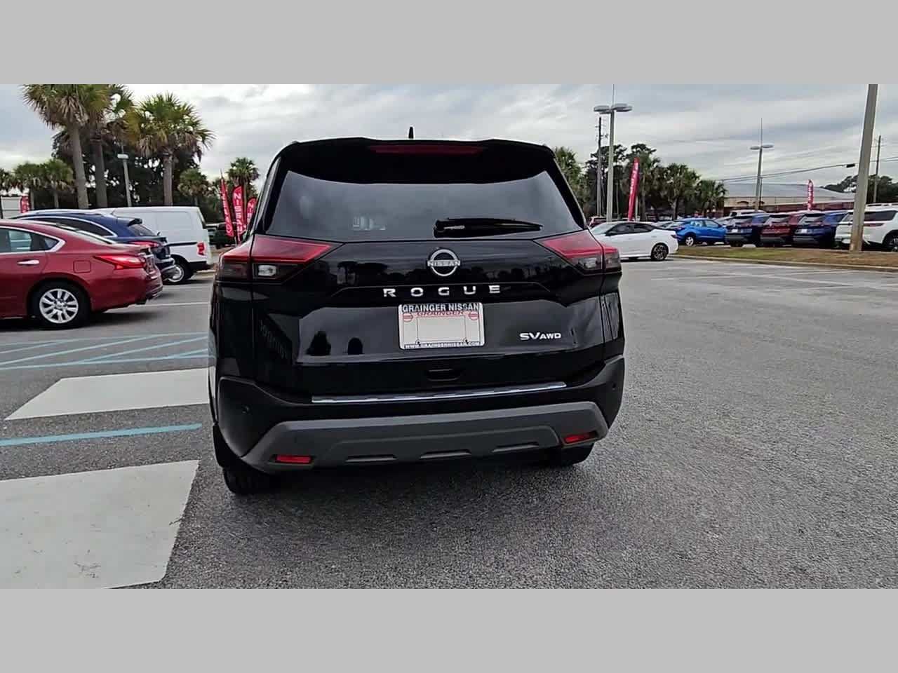 Used 2023 Nissan Rogue SV AWD/4WD image 31