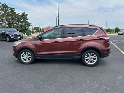 Used 2018 Ford Escape SE FWD image 6