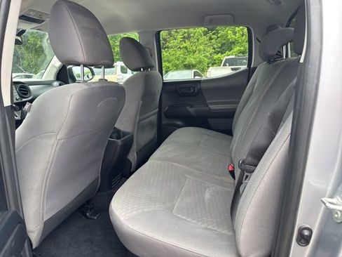 Used 2021 Toyota Tacoma SR AWD/4WD image 23