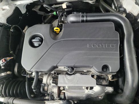 Used 2024 Chevrolet Malibu LT image 30