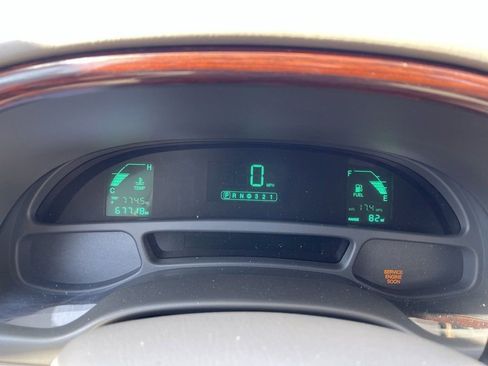 Used 2003 Cadillac De Ville Base w/ Comfort & Convenience Package image 8