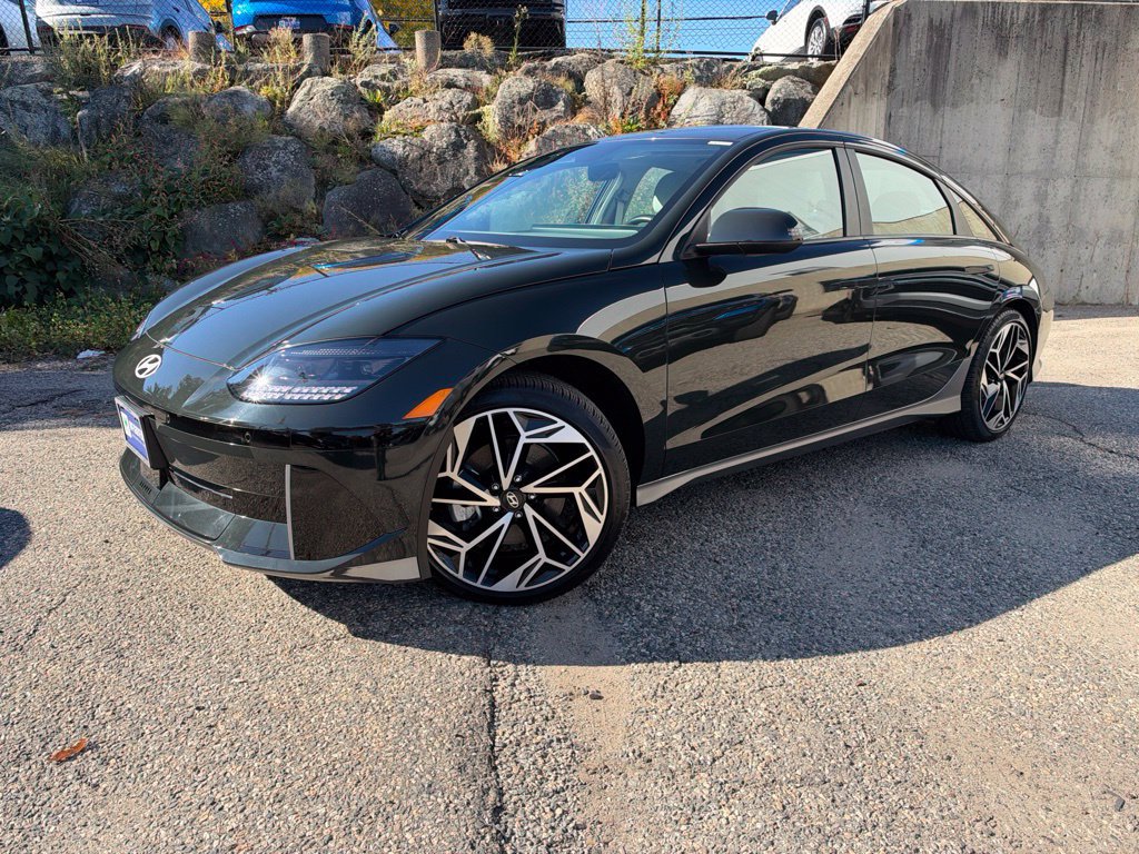 Used 2023 Hyundai Ioniq 6 SEL AWD/4WD image 1