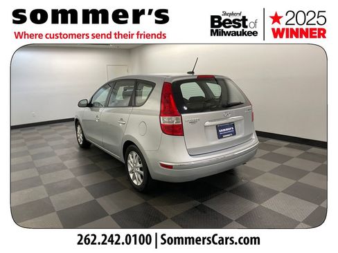 Used 2009 Hyundai Elantra FWD image 3