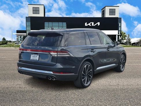 Used 2022 Lincoln Aviator Reserve w/ Equipment Group 201A image 5