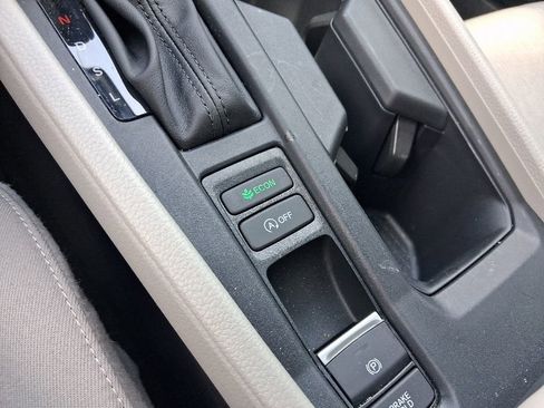 Certified 2025 Honda Accord SE image 28