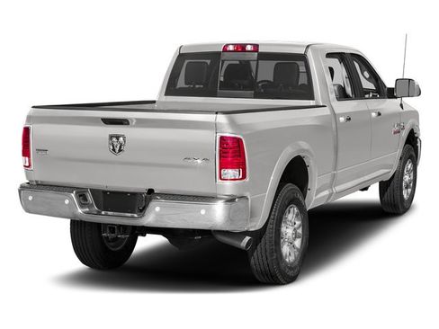 Used 2017 RAM 2500 Laramie AWD/4WD image 2