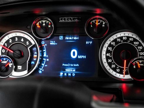 Used 2018 RAM 3500 Laramie w/ Cold Weather Group image 17