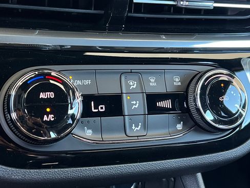 New 2026 Buick Envista Sport Touring w/ Convenience I Package FWD image 19