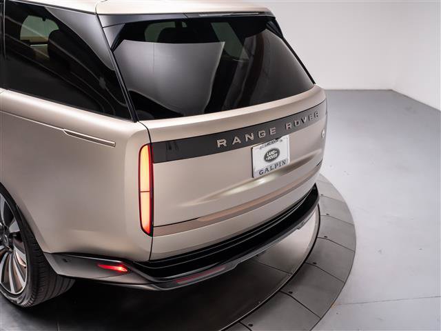 Used 2024 Land Rover Range Rover SV AWD/4WD image 35