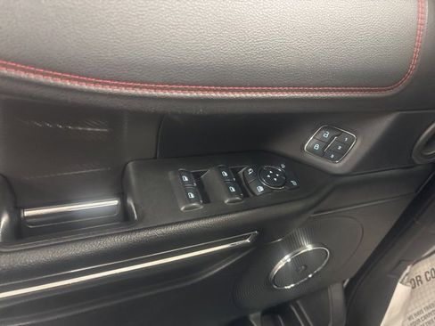 Used 2021 Ford Expedition Max Limited image 17