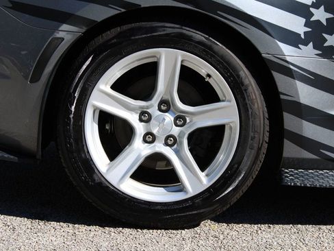 Used 2020 Chevrolet Camaro LT w/ RS Package image 34