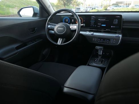 Certified 2025 Hyundai Kona SEL image 22