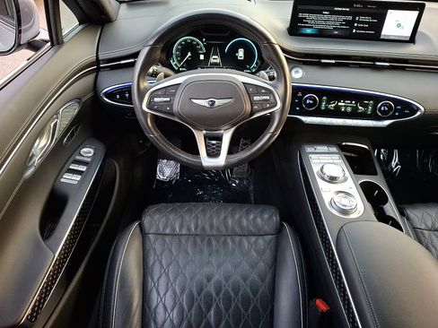 Certified 2023 Genesis GV70 3.5T Sport w/ Sport Prestige Package AWD/4WD image 11