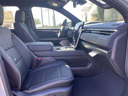 New 2025 GMC Sierra EV Denali image 28