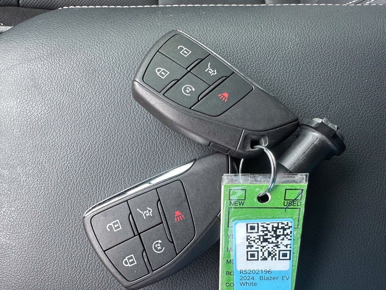Certified 2024 Chevrolet Blazer EV LT AWD/4WD image 29