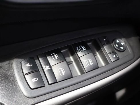 Used 2019 Jeep Cherokee High Altitude AWD/4WD image 16