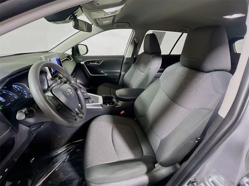Certified 2025 Toyota RAV4 XLE image 19