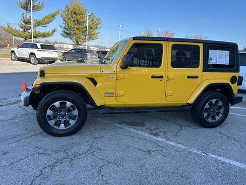 Used 2021 Jeep Wrangler Unlimited Sahara image 16