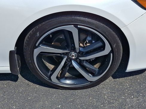 Used 2022 Honda Accord Sport image 8