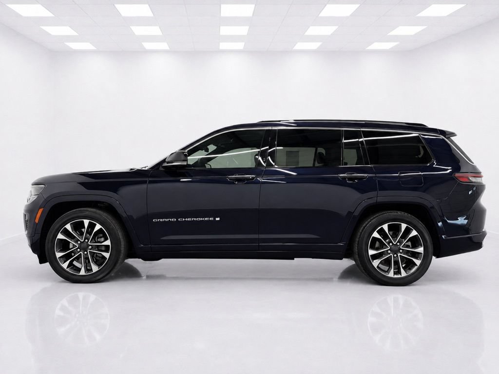 Used 2023 Jeep Grand Cherokee L Overland AWD/4WD image 4