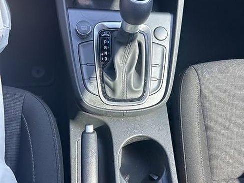Used 2023 Hyundai Kona SEL w/ Cargo Package FWD image 12