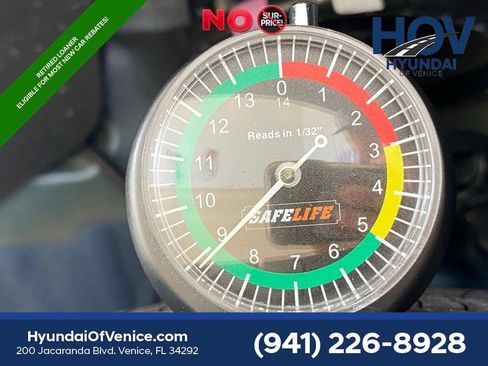Certified 2026 Hyundai Venue SEL FWD image 39