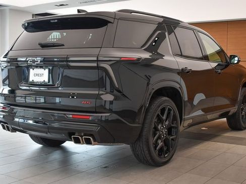 Used 2024 Chevrolet Traverse RS w/ LPO, Floor Liner Package AWD/4WD image 6