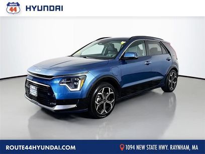 Used 2023 Kia Niro SX Touring