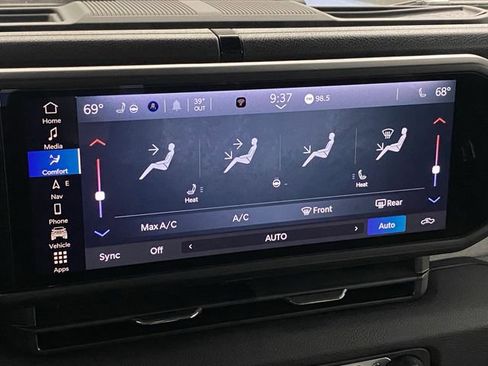 New 2026 Jeep Gladiator Sport image 19