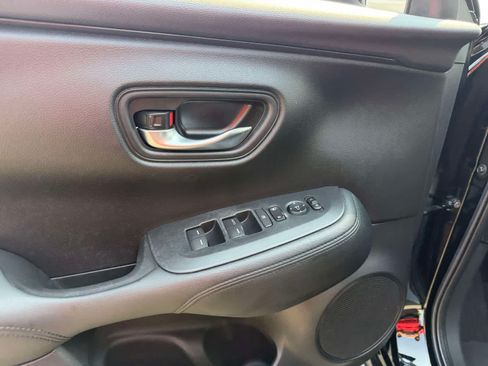 Used 2024 Honda HR-V LX image 17