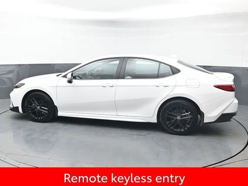 Certified 2025 Toyota Camry SE image 4