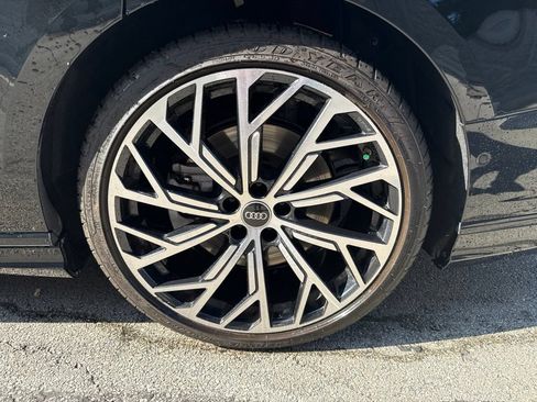 Used 2023 Audi A8 L 3.0T AWD/4WD image 3