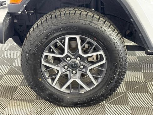 Certified 2025 Jeep Wrangler Unlimited Sahara AWD/4WD image 16