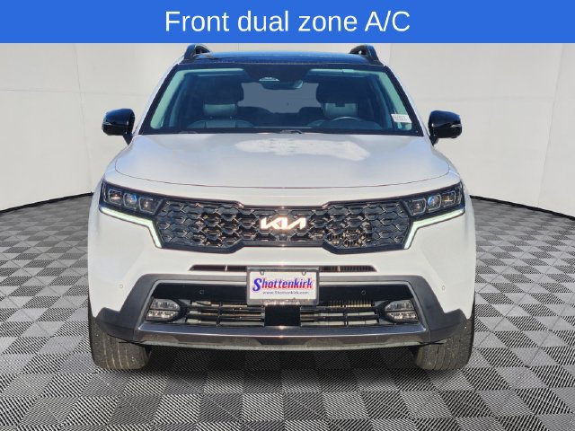Used 2022 Kia Sorento SX Prestige AWD/4WD image 2