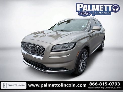 Certified 2023 Lincoln Nautilus Reserve w/ Equipment Group 201A FWD image 8