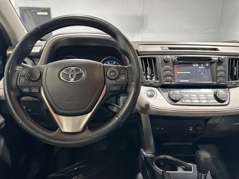 Used 2018 Toyota RAV4 XLE w/ Plus Extra Value Package image 8